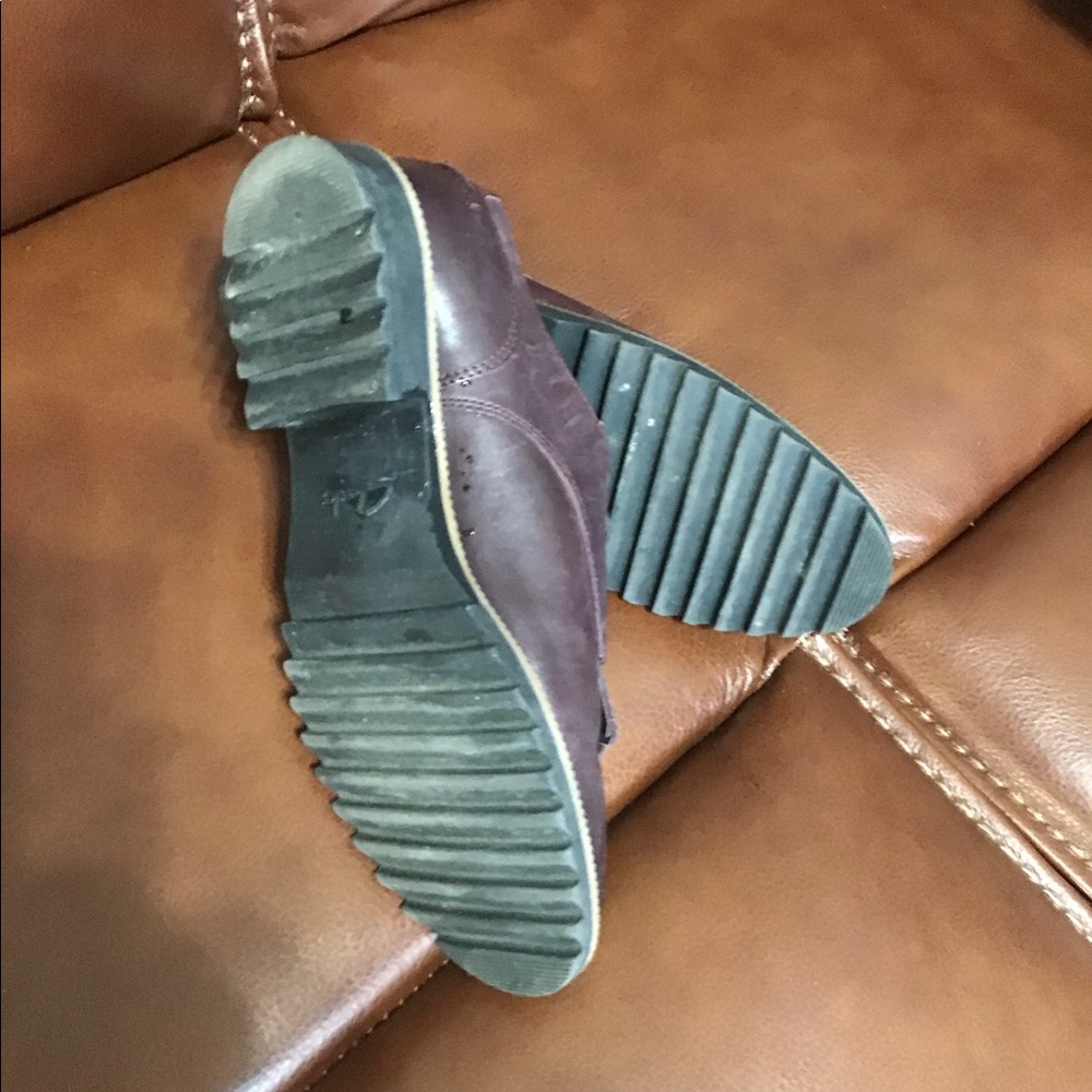Clark Shoes - Picture 3 of 6